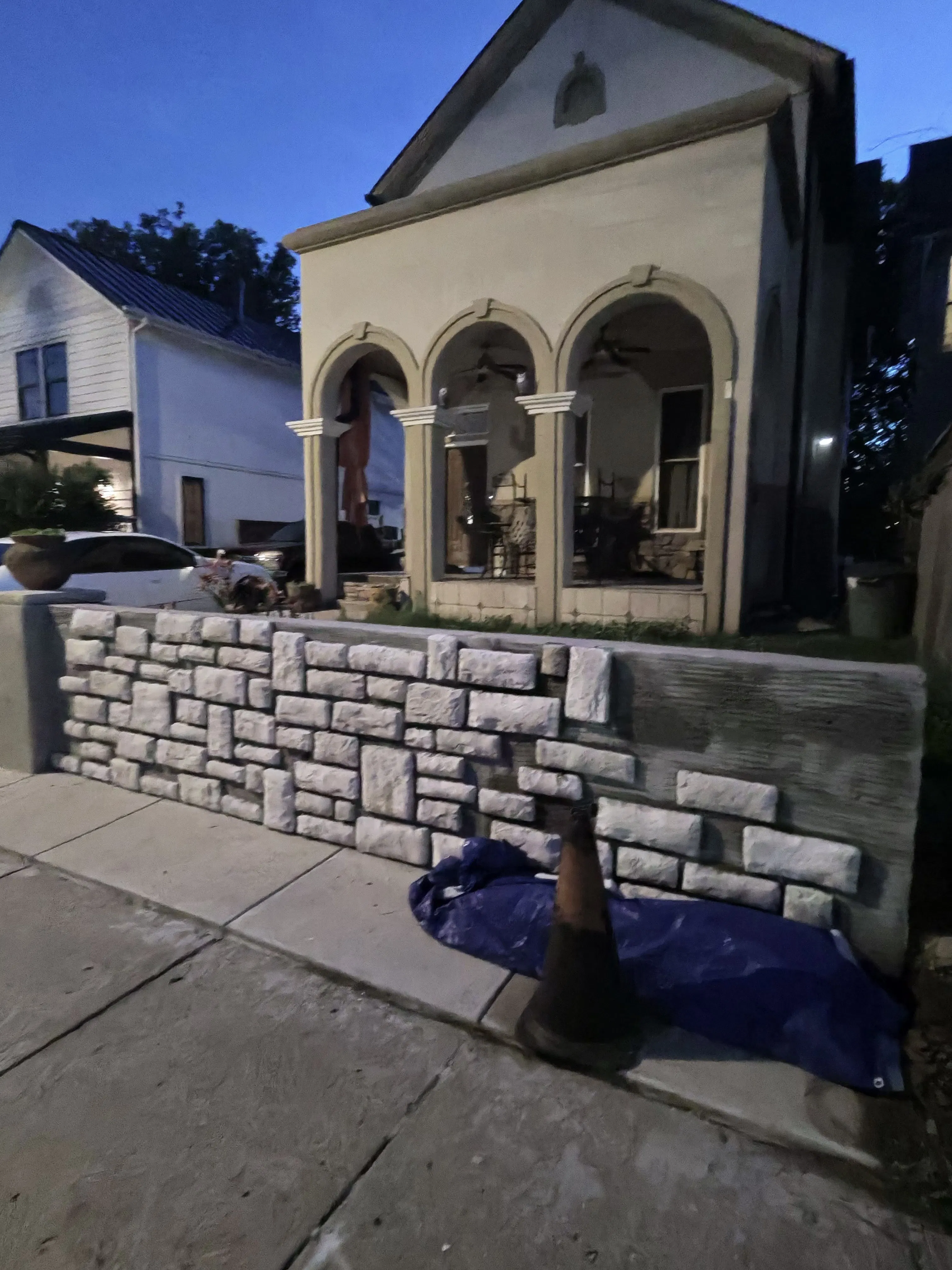 Project Stone Retaining Wall That Makes a Home's Front Look Complete image
