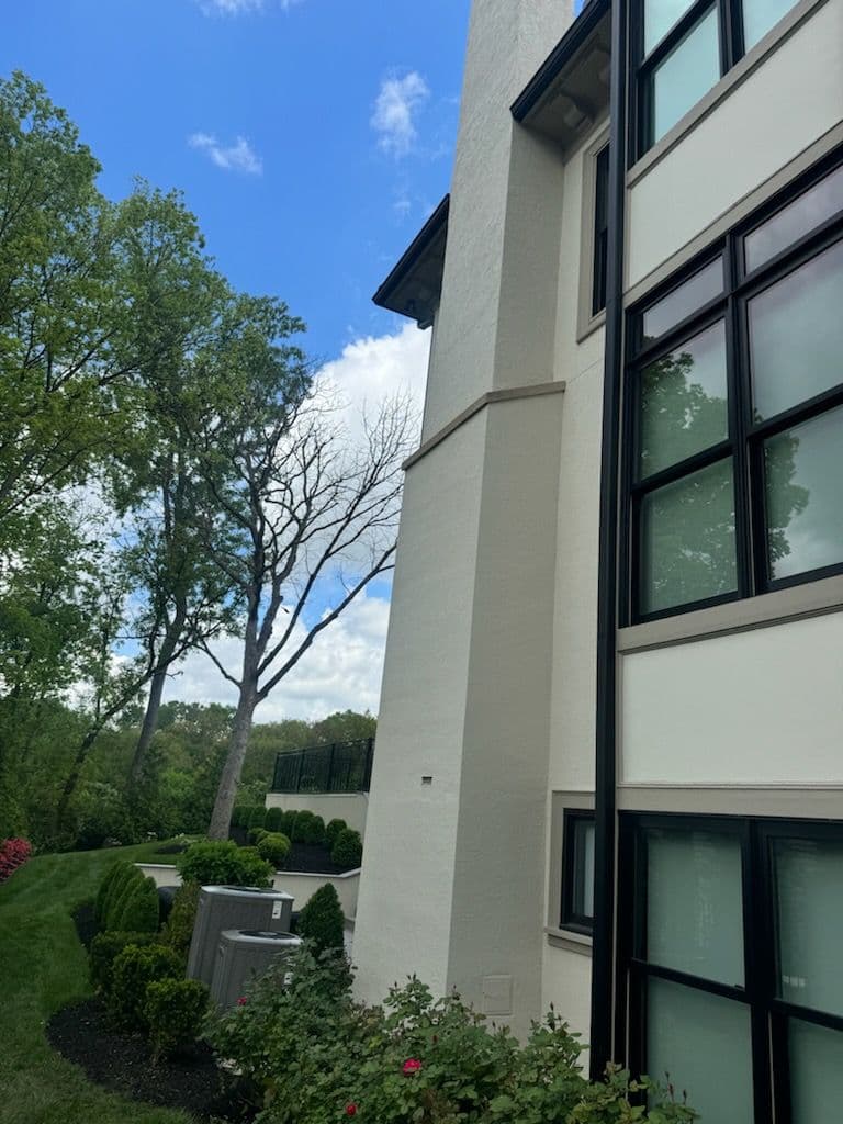 Gallery photos for Midtown Stucco Repair Transforms Local Building: Image #1