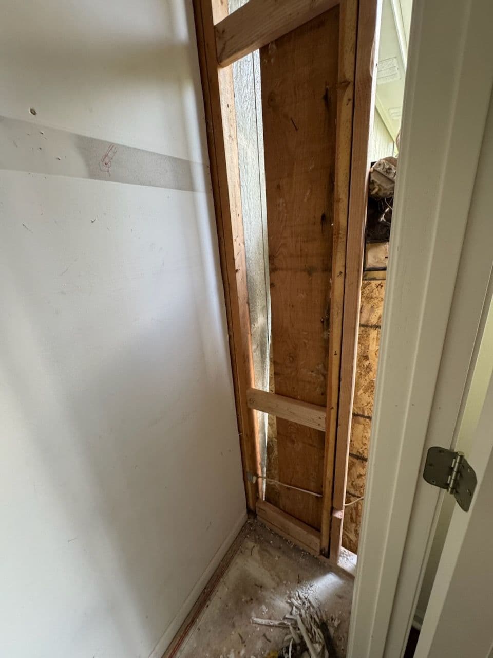 Gallery photos for Expert Water Damage Repair and Drywall Services: Image #2
