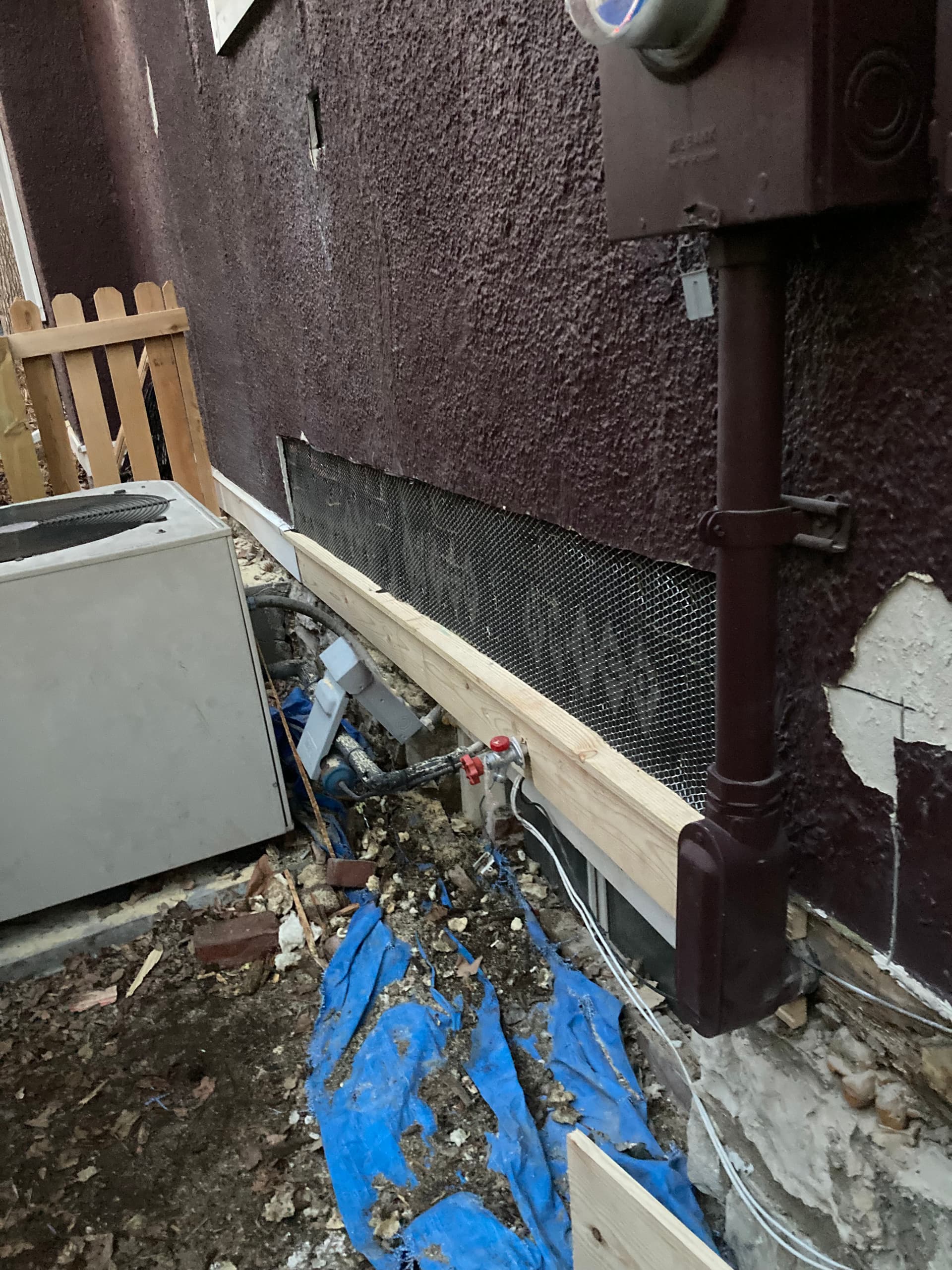 Gallery photos for Stucco Repair and Restoration for a New Look: Image #1