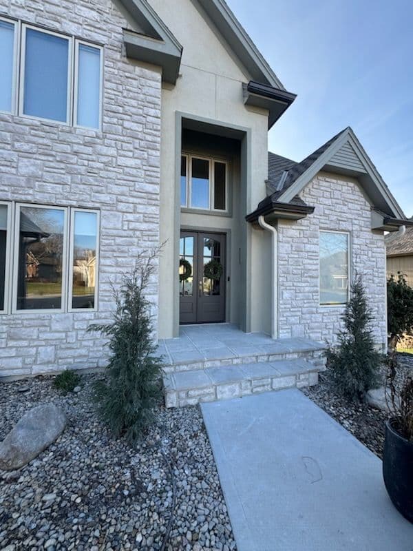 Gallery photos for Stone Accent Beauty in Midtown: Image #2